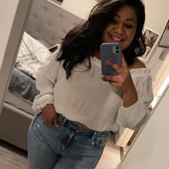 Meet your Posher, Sylvia - Picture 1 of 1